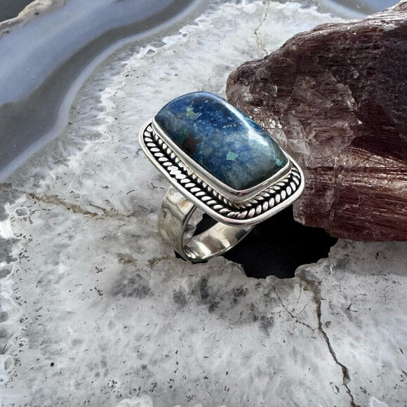 Sterling Southwestern Style Rectangle Neon Apatite Decorated Ring Sz 8 For Women - Picture 3 of 10